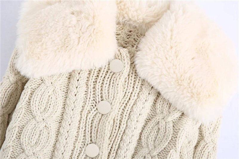 Beige Cable Knit Short Sweater With Faux Fur Collar