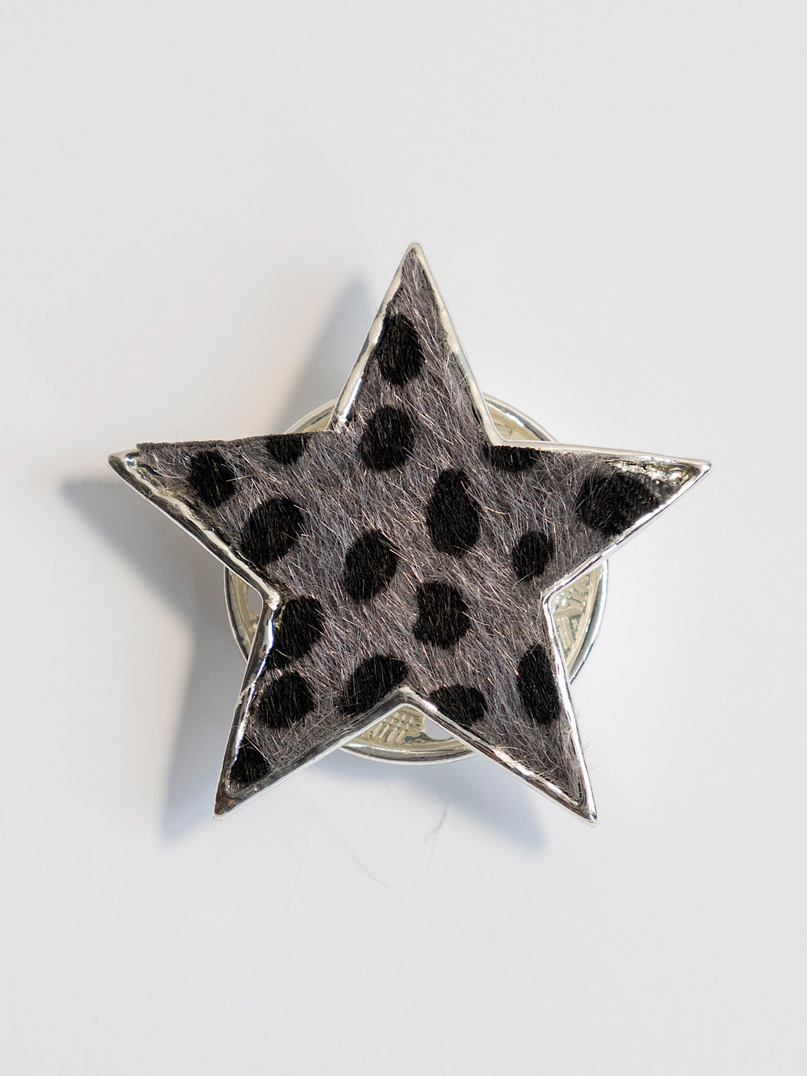 Grey Animal Effect Star Brooch