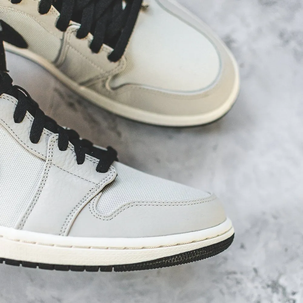 Jordan 1 Mid SE Light Bone