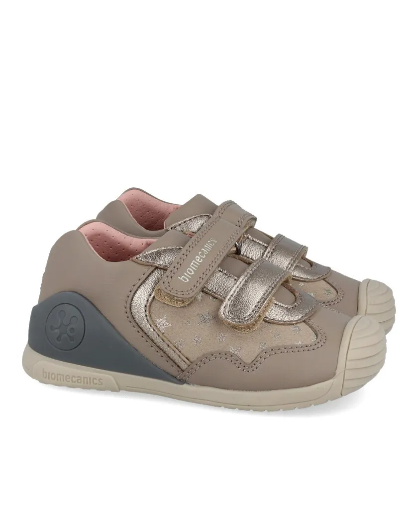 Sneakers first steps Biomecanics 241103A