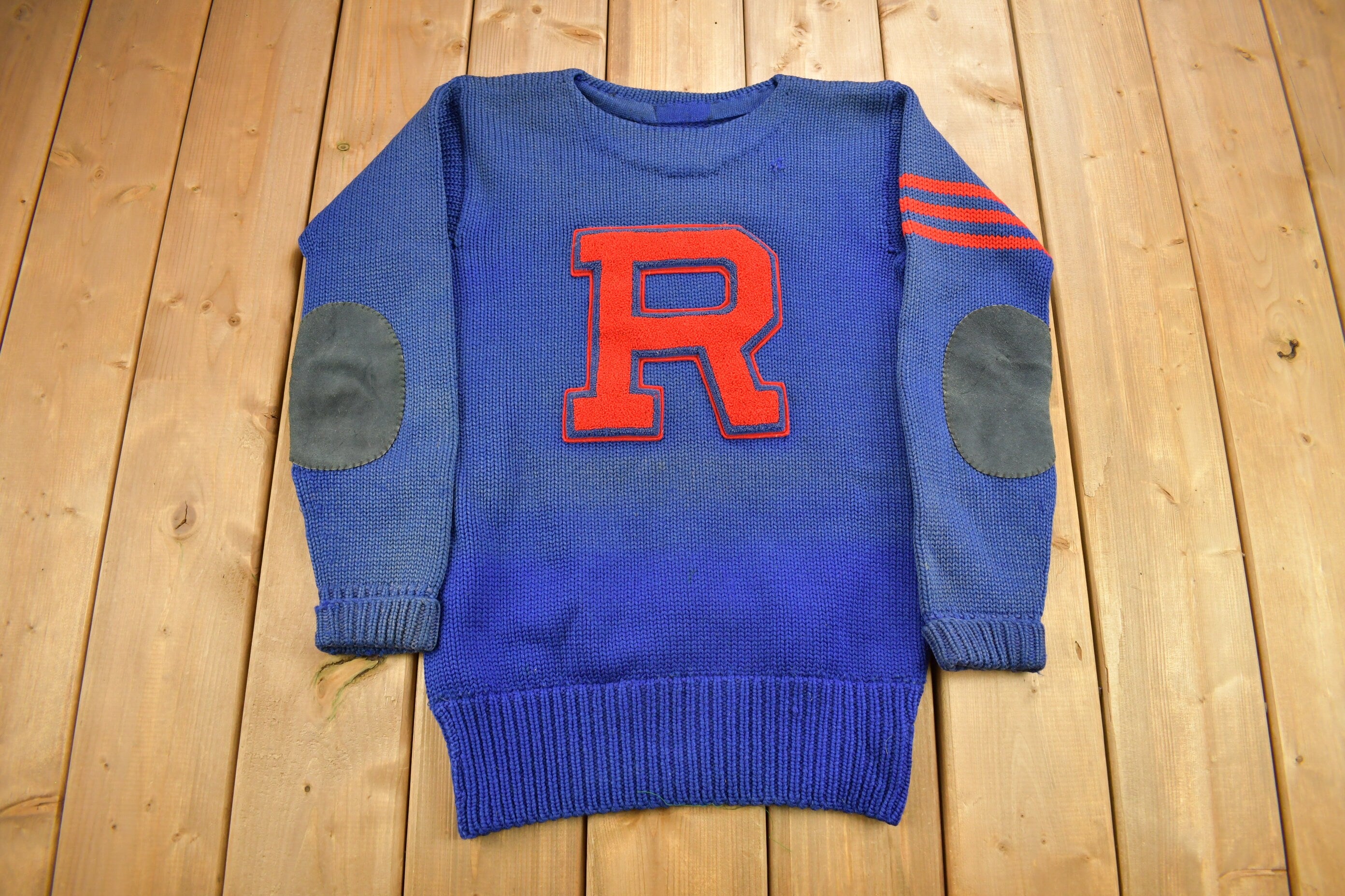 Vintage 1940s 100% Wool Collegiate Knit Crewneck Sweater / 